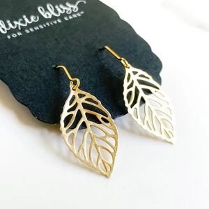 🌻🍁Gold Fall Leaf Earrings